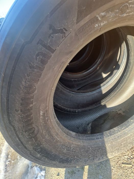 Vand 3 anvelope continental 385 55 22.5