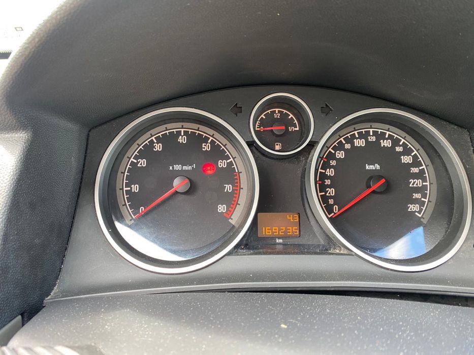 Opel Astra H 1.6 benzina