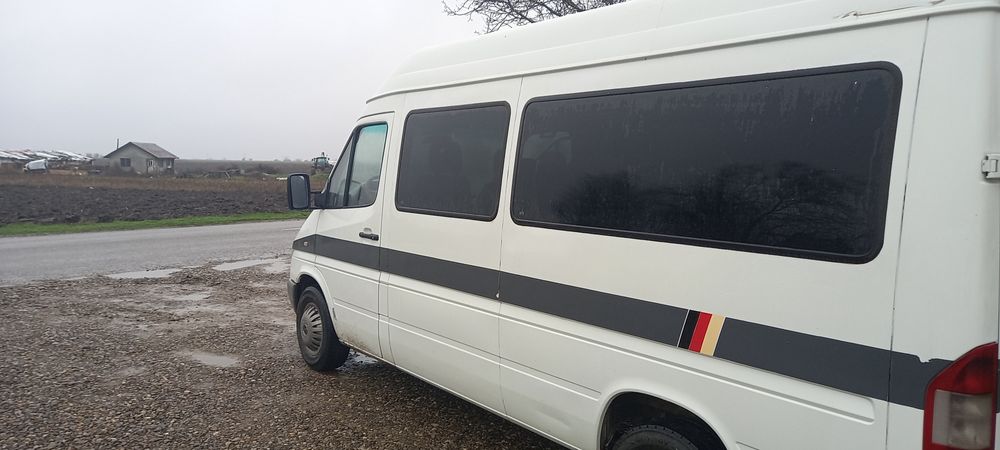 Vând Mercedes Sprinter  8+1