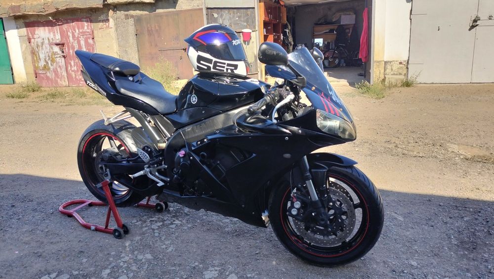 Продам Yamaha r1