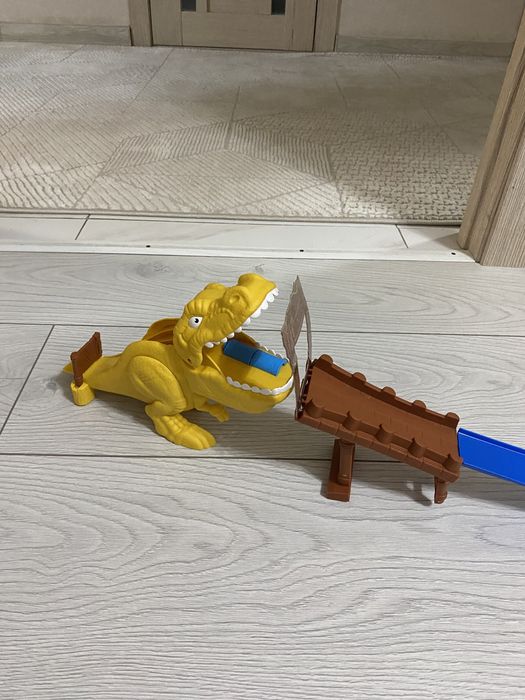 Трек для машинок