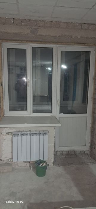 дверь на балкон пластиковая