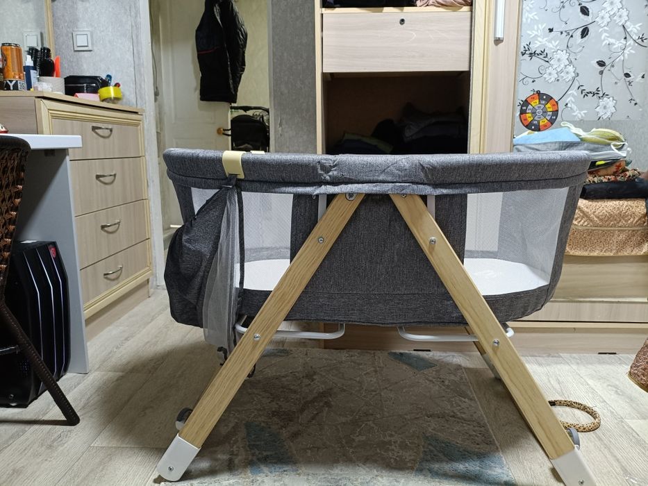 Манеж- колыбель, кровать