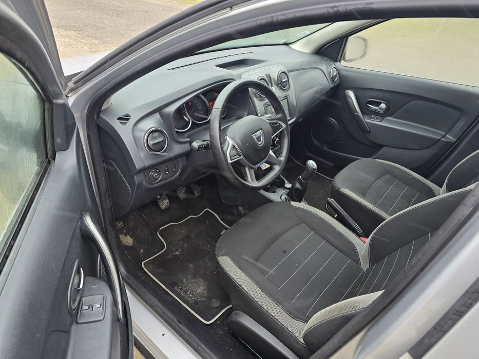 Dacia Sandero Stepway 2018 0.9 TCE 68 mii km usor avariat