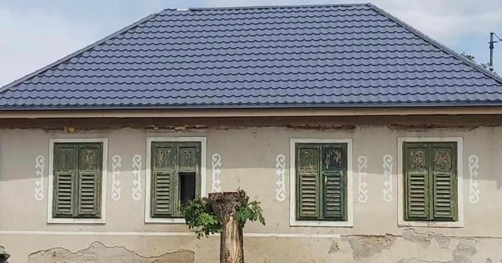 Executăm acoperisuri 
2. Montaj orice tip de invelitoare,
3. Dulgherie