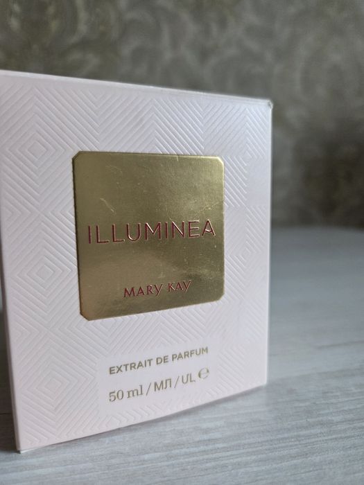 Продам Духи Illuminea Mary Kay