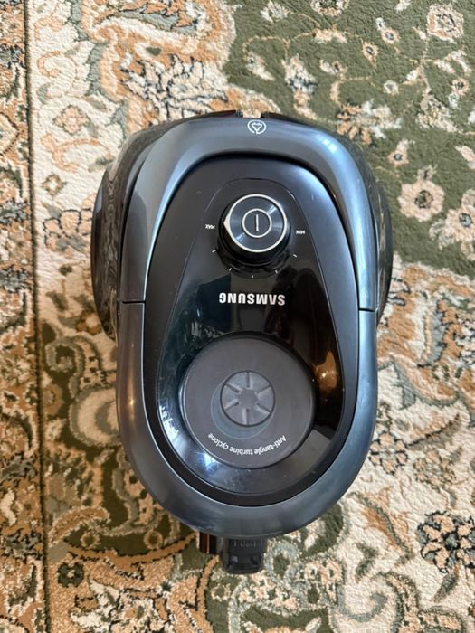 Продам пылесос samsung рабочий с требованием ремонта
