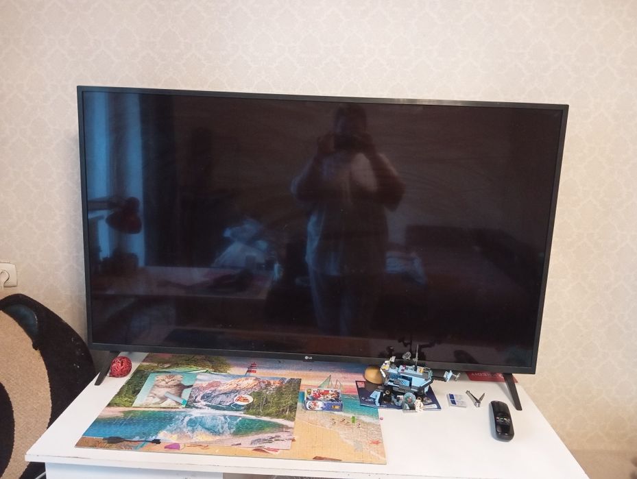 Продам телевизор