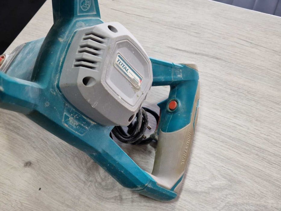 Миксер за строителни смеси TOTAL Industrial, 1400 W
