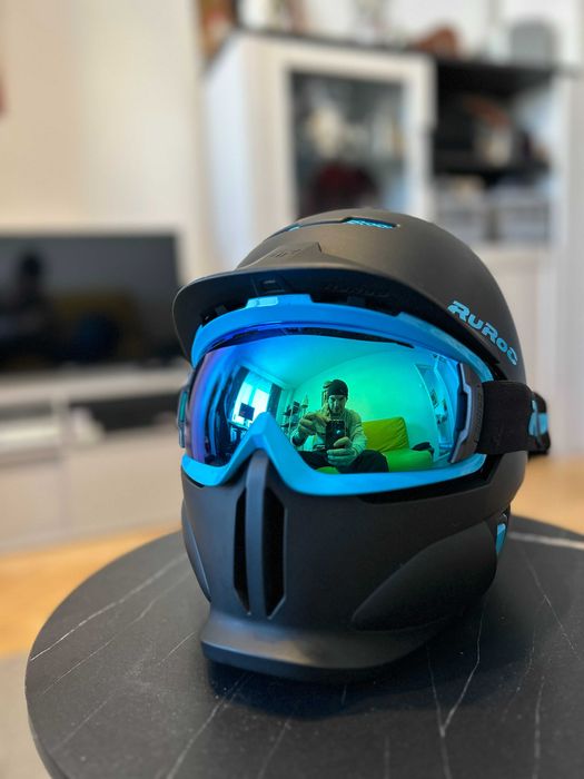 Cască ski Ruroc M / L cu ochelari + protecție bărbie – stare ca nouă
