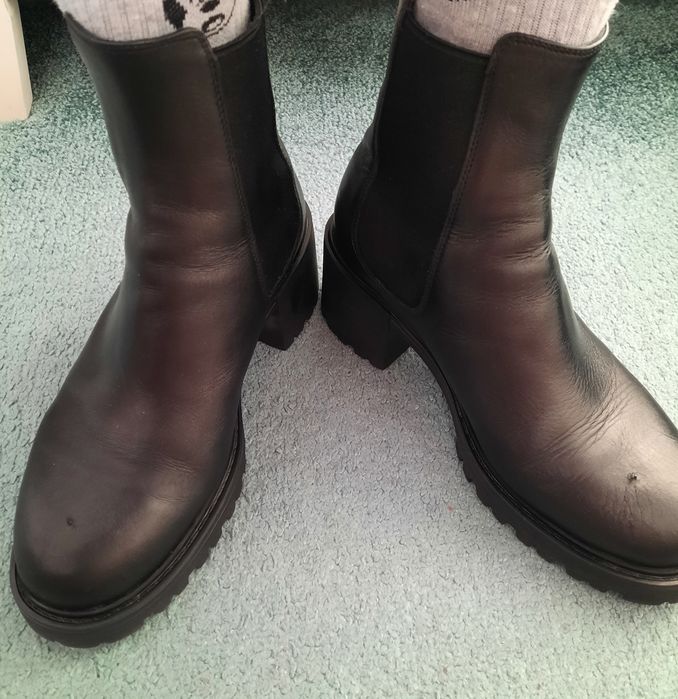 Ghete piele Anna Cori