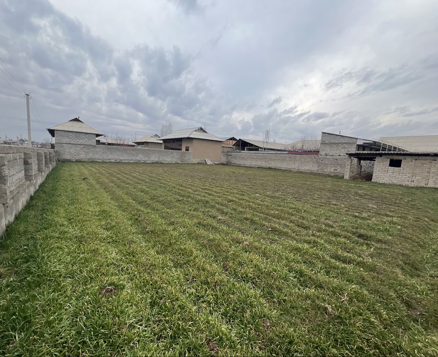 Shoshilinch Yer  uchastka sotiladi