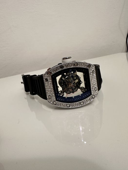 Ceas cu pietre Richard Mille