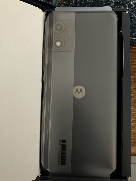 Motorola e 13.