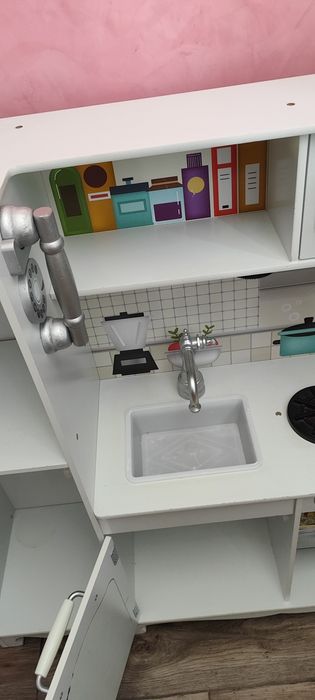 Детска дървена кухня