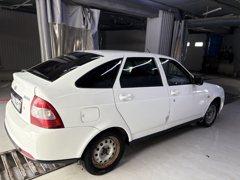 Продам Приору хэтчбек 2014 г.в.