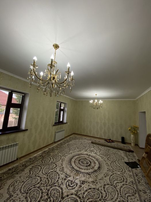 Люстра сатылады, екеуінің бағасы 45000 тг.
