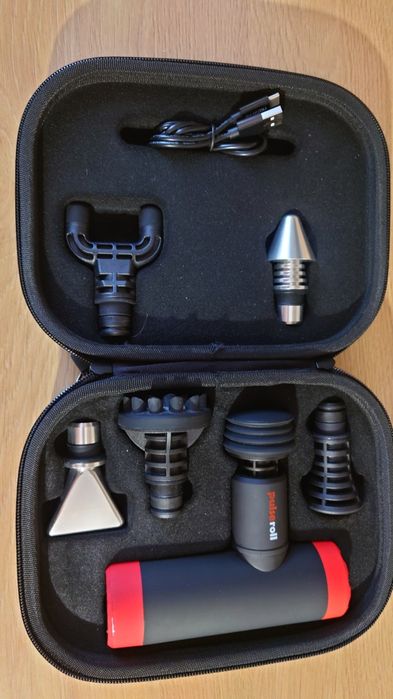 Pistol de masaj Pulseroll. Full box.
LITE Mini Massage Gun - Black.