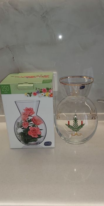 Продам вазу, новогодняя тематика