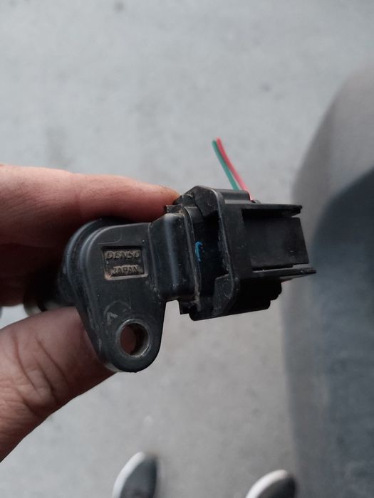 Продам датчик коленчатого вала хайландер камри