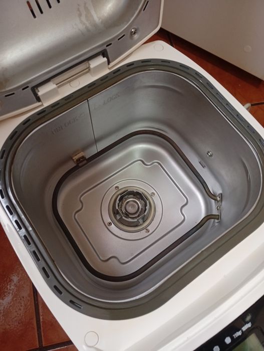 Aparat de făcut paine Moulinex