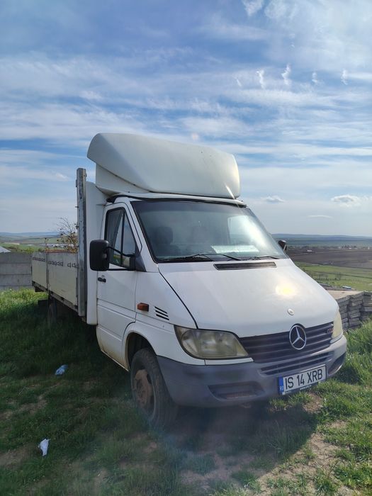 Mercedes-Benz Sprinter  413