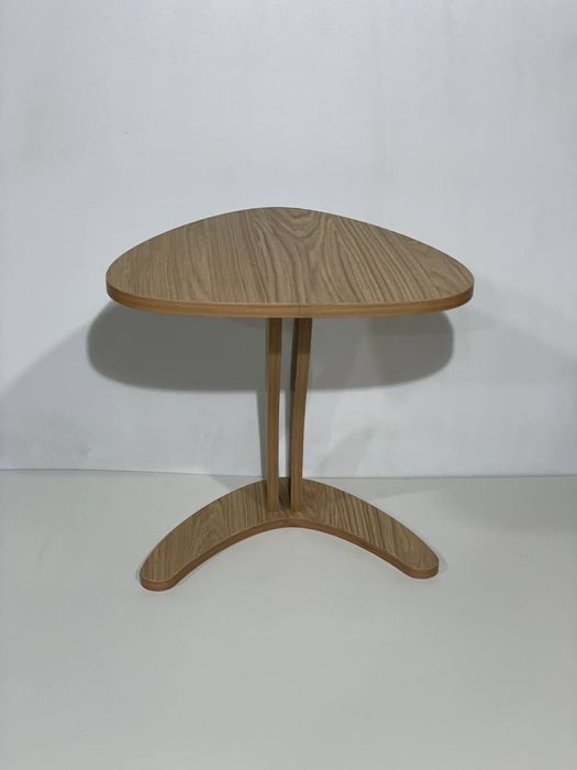 Столик  журнальный , прикроватный, кофейный для дивана