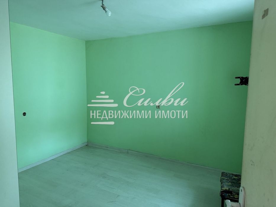 Самостоятелна тухлена КЪЩА на плоча - кв. Добруджански!