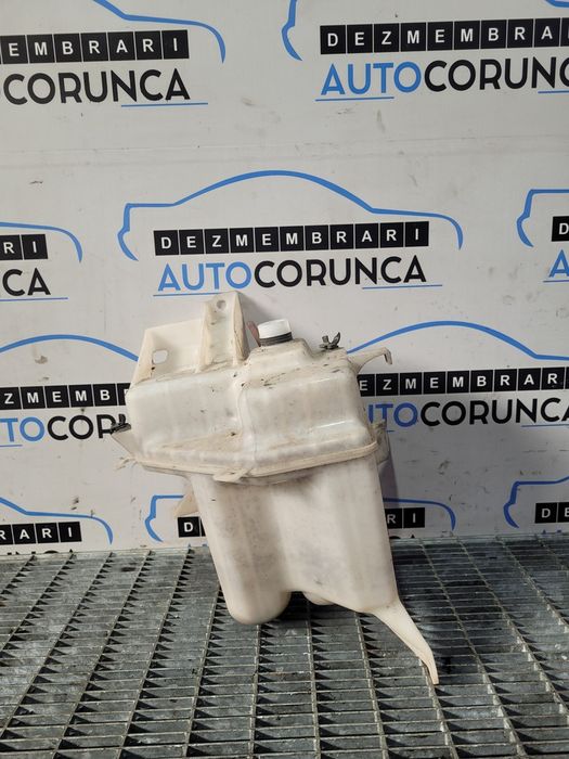 Vas rezervor lichid parbriz Toyota RAV 4 III - (894) model fara spalatoare far