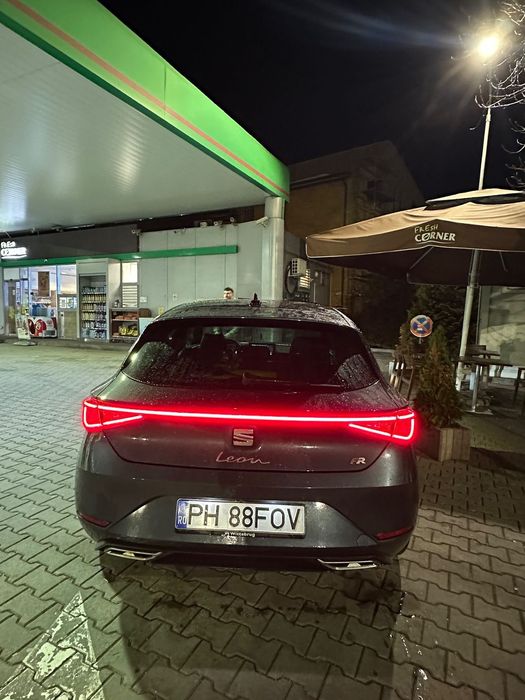 Seat Leon Primult proprietar in tare, înmatriculat fiscal pe loc.