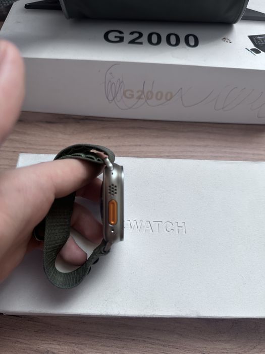 Apple Watch Ultra 49mm Titanium (Green Alpine Loop)