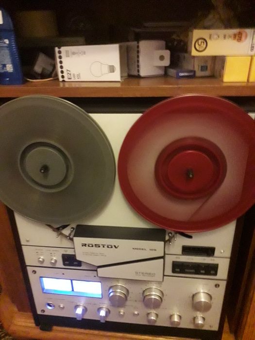Magnetofon Rostov 105 ,funcționează f bine ,a fost revizuit
