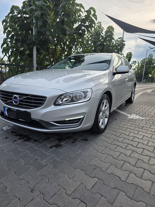 Volvo v60  din 2016 euro6 istoric ...