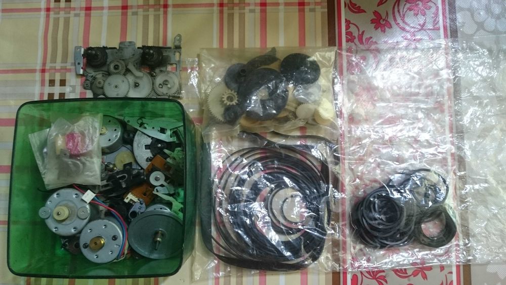 Различные ролики,пассики на кассетные и катушечные магнитофоны