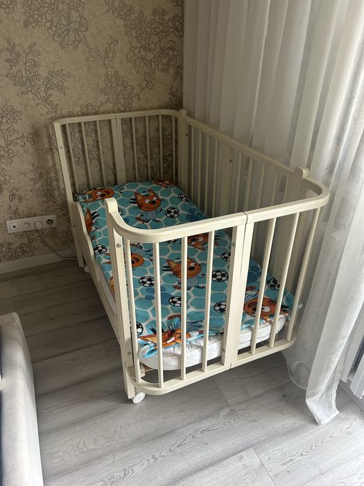 Продам детскую кроватку