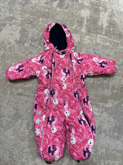 Продам зимний комбинезон для девочек