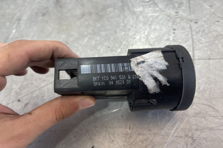 Comutator faruri bloc lumini 1C0941531A / 1C0 941 531 A Volkswagen VW