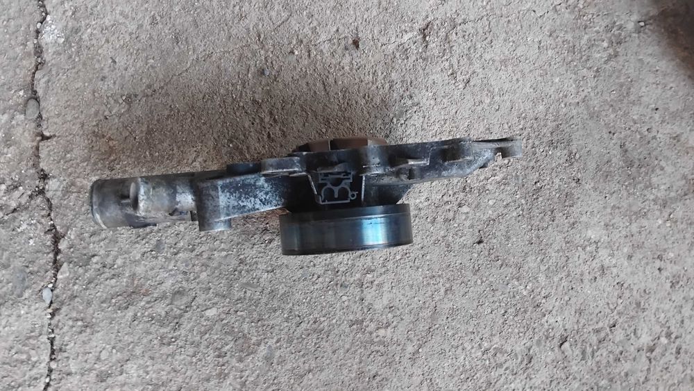 Водна помпа за Mercedes E320 cdi