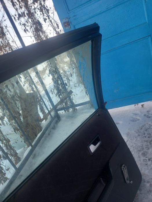 Продам дверь от ауди Б3