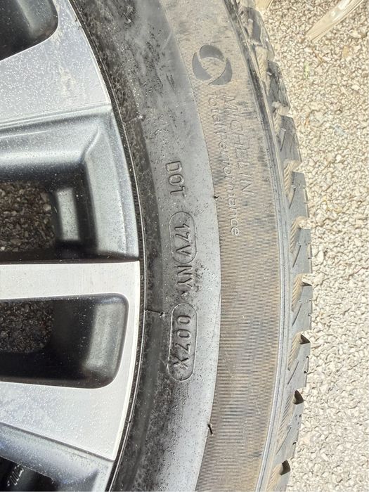 Гуми зимни със джанти LEXUS RX500H