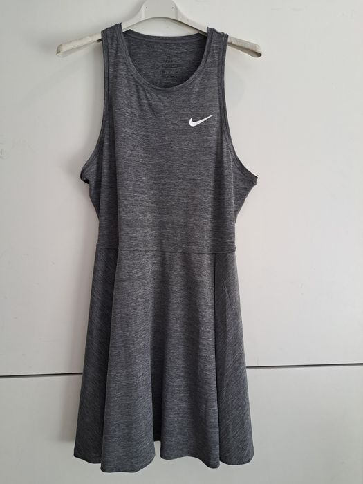 Nike спортна рокля р-р М