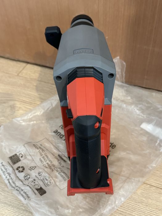 Rotopercutor Milwaukee M18 FH  , produs nou , niciodată folosit , fabricatie 2025