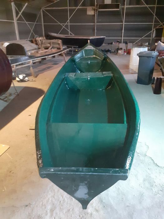 Lotca pescuit comercial 6 metri, noua, fibra sticla, prod 2025