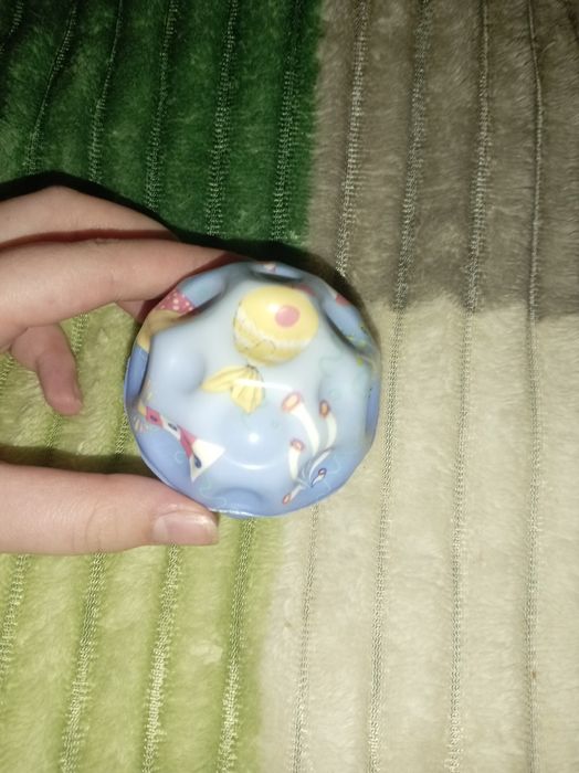 Маленький мячик — всего 500₸!