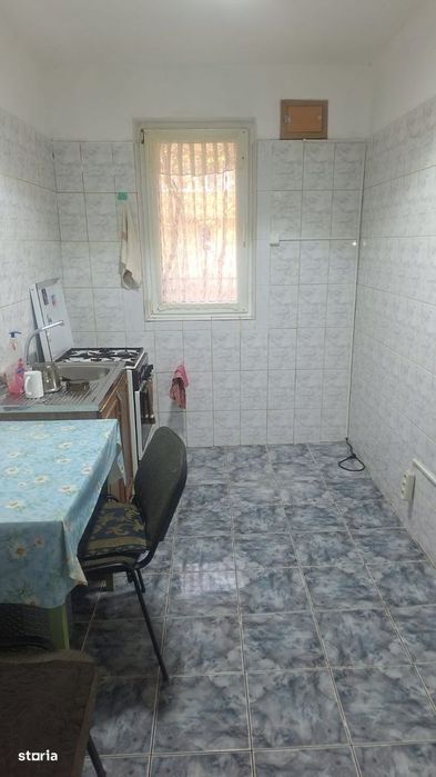 Apartament 2 camere decomandat de vanzare — fotografia 3