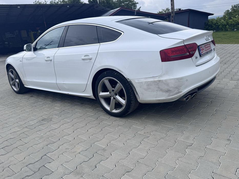 Dezmembrez Audi A5 B8 2.0 TDI 170 CP
