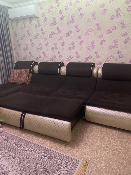 Продам диван для зала