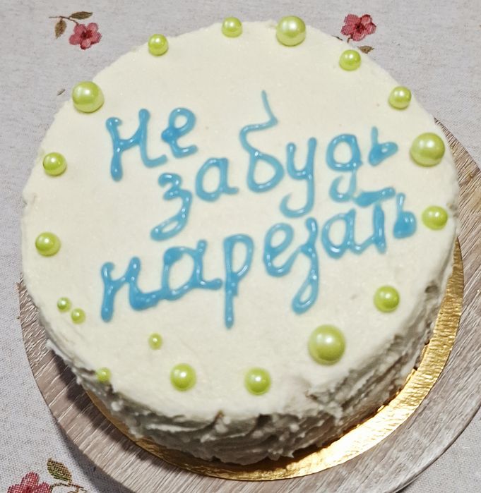 Продам 2 свежих бенто тортика .