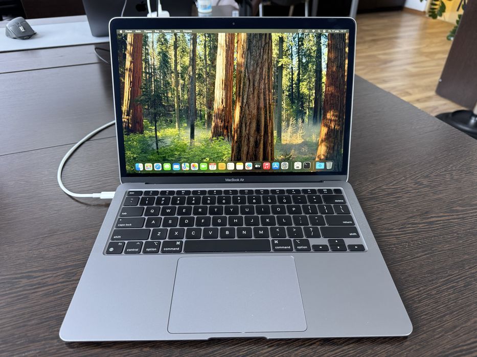 MacBook Air 13 M1 / 8GB / 256GB