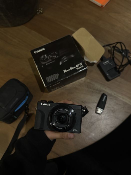 Camera Canon G7X Mark 3